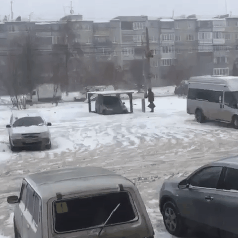 Частная подземная парковка в Челябинске.